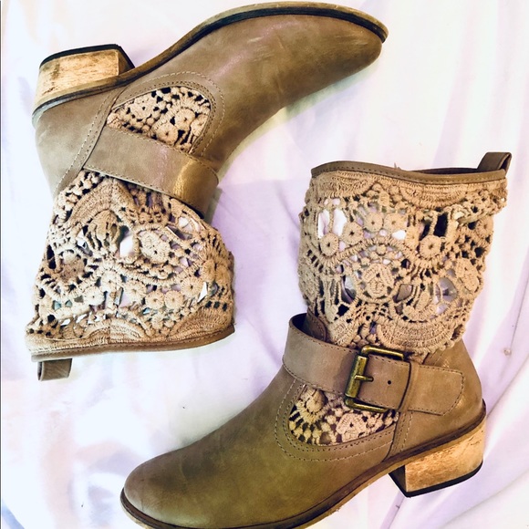 Bare Traps Palena Buckled Crochet Booties in Excellent Condition! - Picture 11 of 16